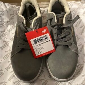 Puma Charcoal and White Sneakers Steel-toed tennis shoes, comfortable for work👟✨